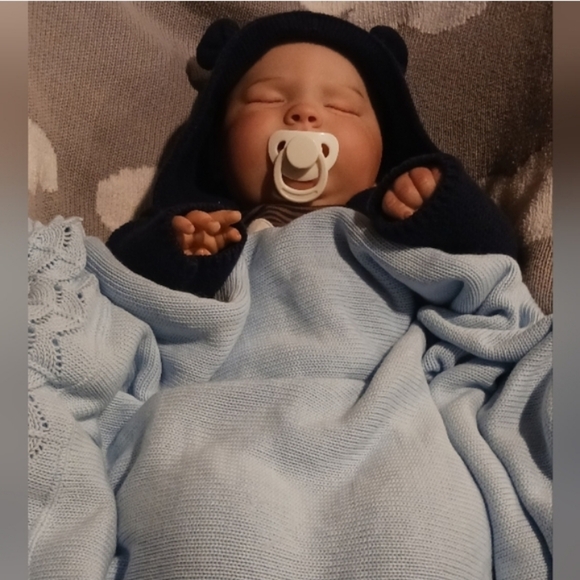 Selling My Baby 😍🍼 - Picture 13 of 16